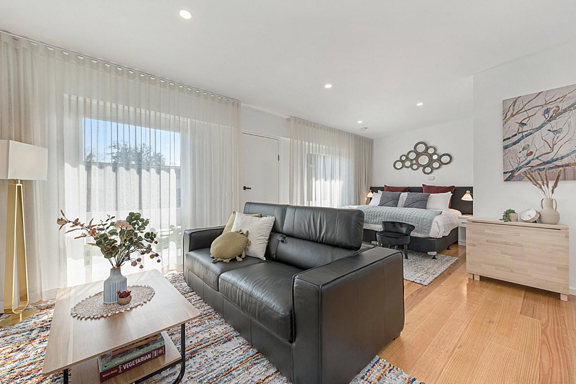 Comfy Studio With Shared Backyard Near Racecourse Carnegie Dış mekan fotoğraf